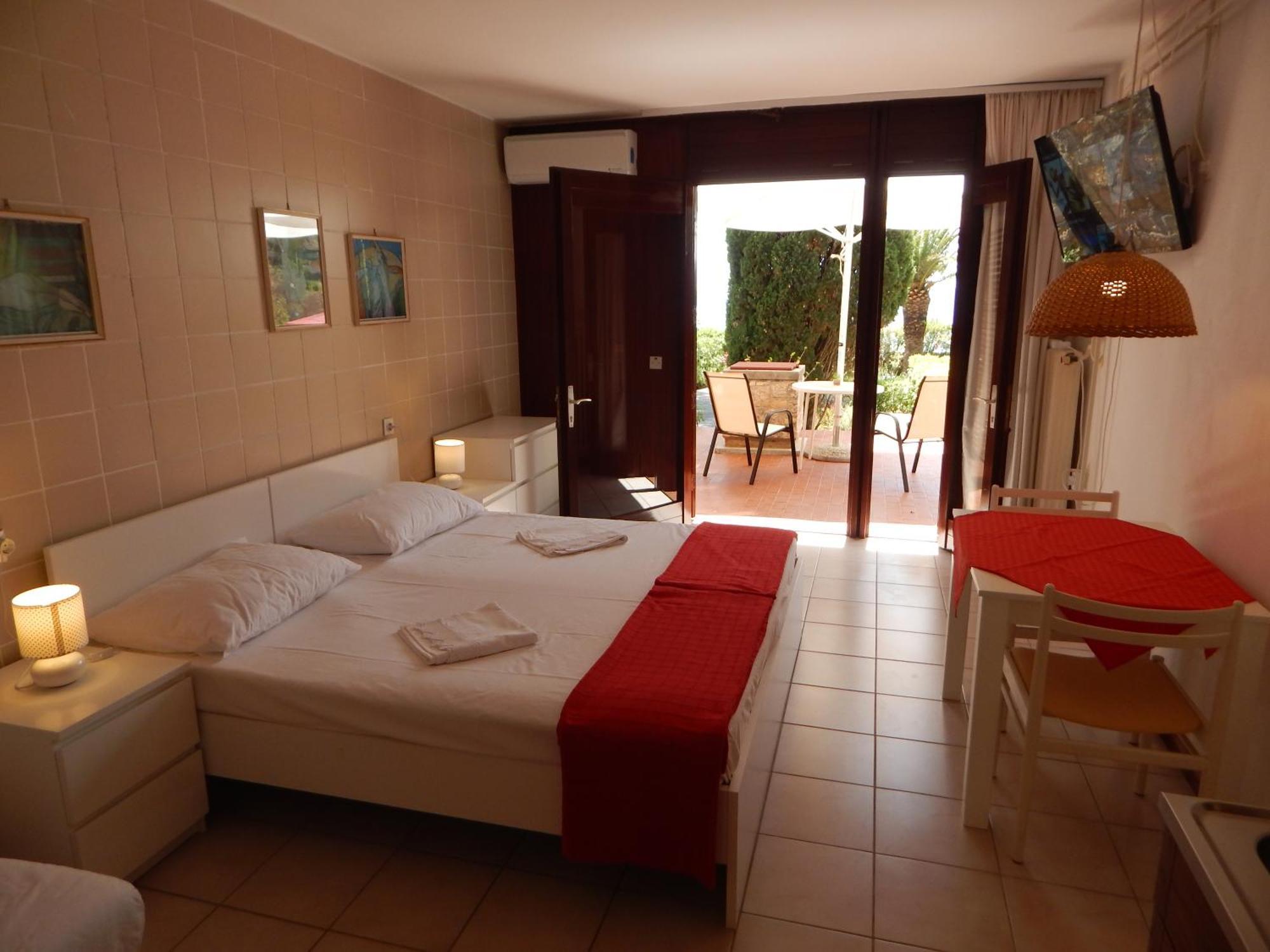 Apartmani Jutro Novalja Chambre photo