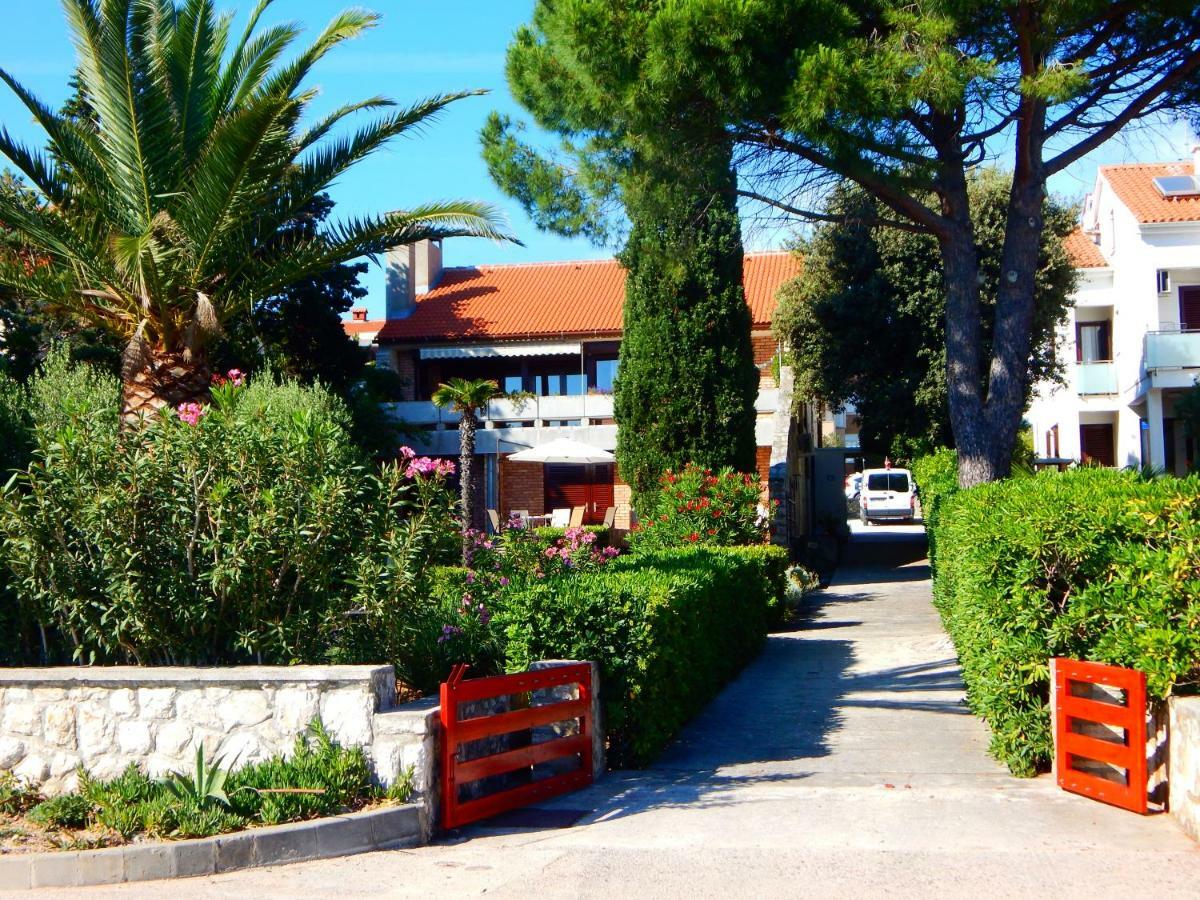 Apartmani Jutro Novalja Extérieur photo